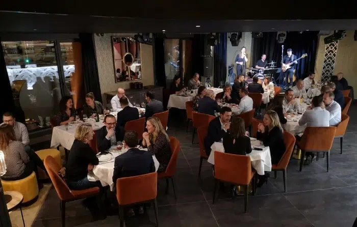 Restaurant Cherbourg Le Sequin – salle élégante et ambiance contemporaine